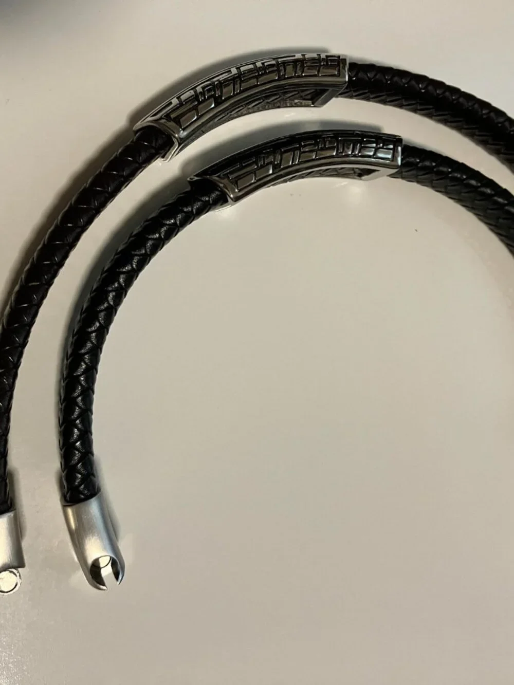 Men's Stainless Steel Lightning Bolt Slider on Leather Band Magnetic Clasp NEW